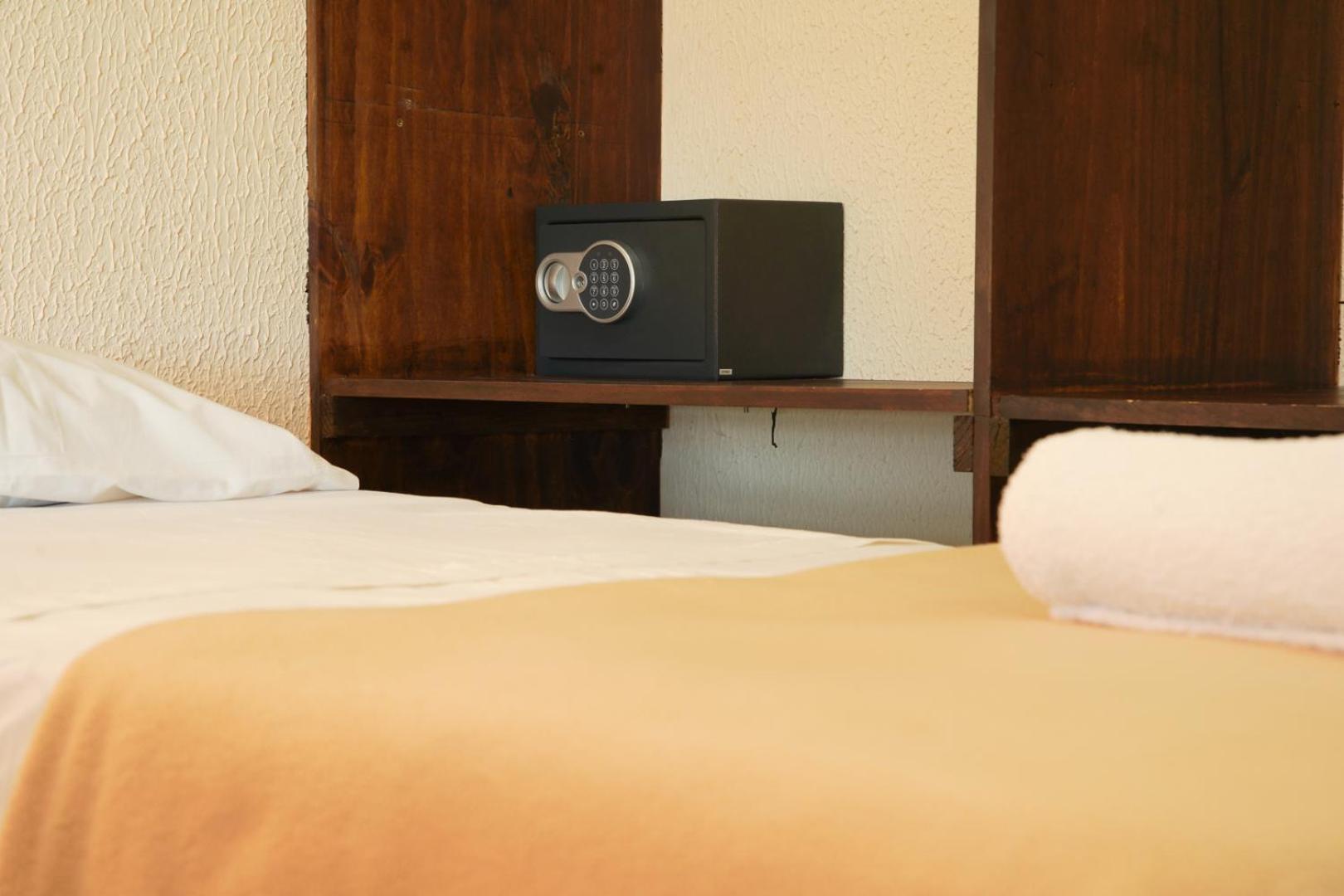 Isondu Suites & Breakfast Puerto Iguazu Exterior photo